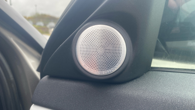 Land Rover Range Rover Evoque 2.0 D200 R-Dynamic HSE 5dr Auto Diesel Hatchback